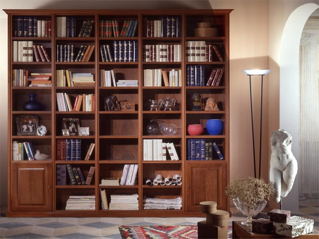 Librería de madera a medida: saca el máximo partido a tus espacios muertos